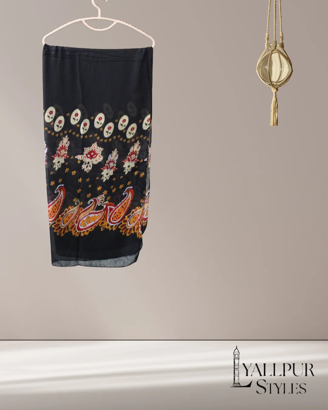 Royal Paisley & Floral Border Printed Slub Lawn Scarf – 75x33 Inches